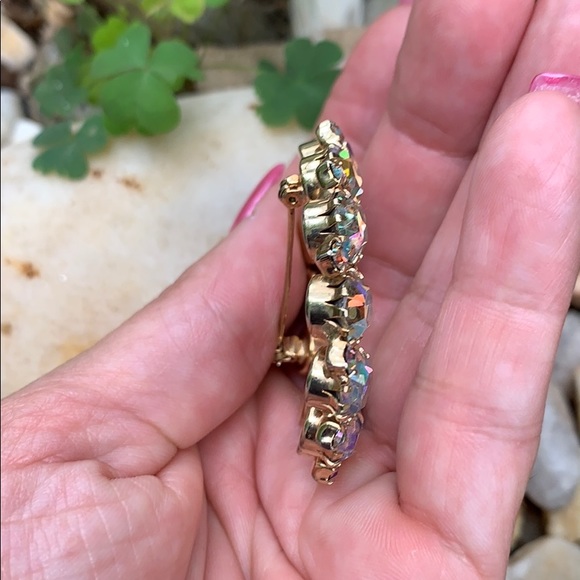 Vintage Karu Aurora Borealis Gold-tone Brooch - Picture 6 of 13